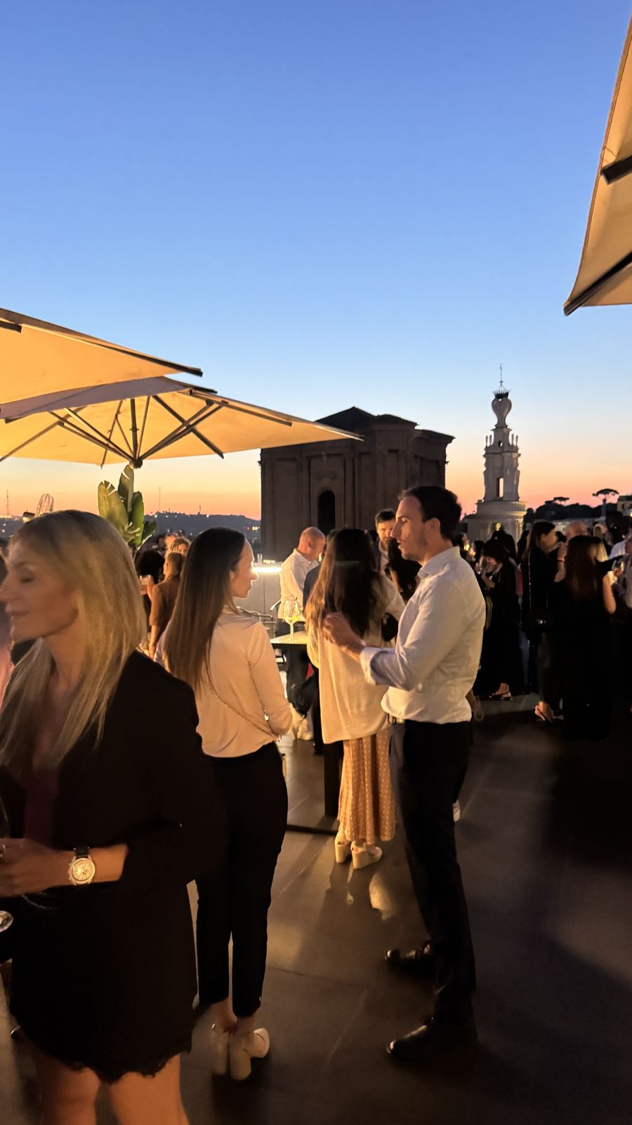 Terrazza della Rinascente al tramonto durante l'evento