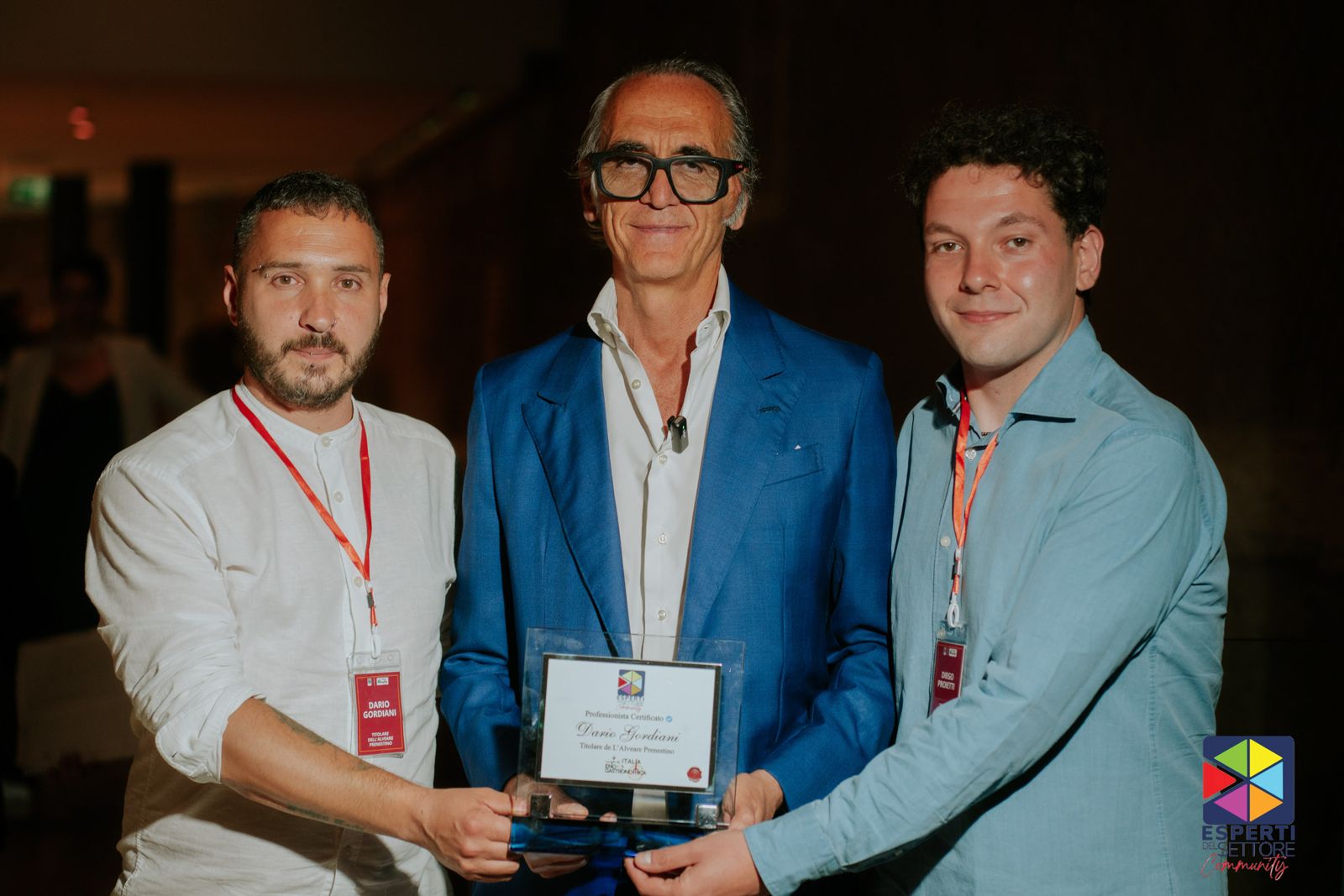 Consegna dell'attestato di professionista certificato